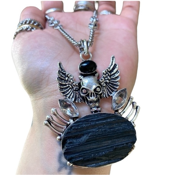 Black tourmaline gemstone ,onyx & cubic zirconia skull wings goth necklace - Picture 3 of 14